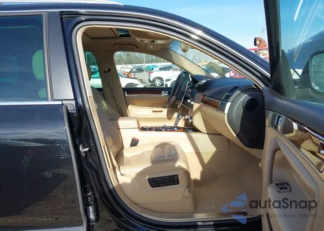 2007 Volkswagen Touareg V6 z USA, uszkodzony, nr VIN WVGZE77L37D006990